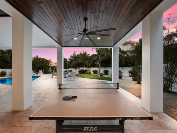 Luxurious Canal-Front Retreat - Perfect for Families